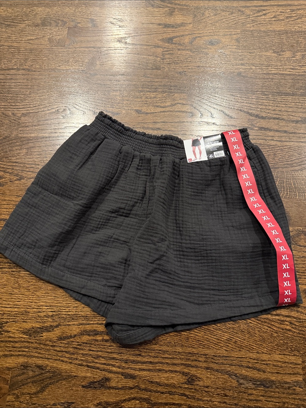 Billabong Black Women's Elastic Waist Shorts - XL